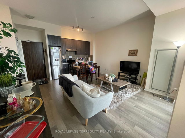 320 - 8763 Bayview Avenue