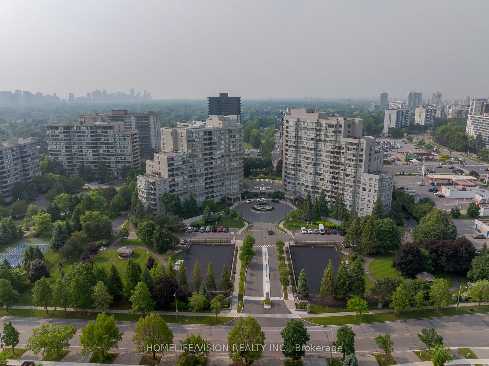 Condo for sale at 413-7 Townsgate Drive, Vaughan, Crestwood-Springfarm-Yorkhill, L4J 7Z9 - MLS: N12213798
