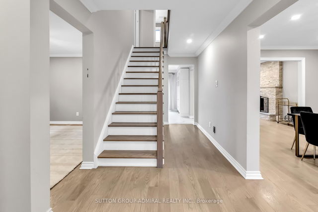 Main & 2nd - 119 Mccabe Crescent