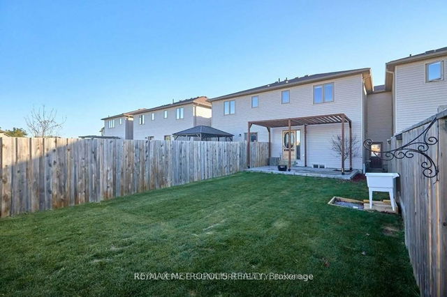 22 Admiral Crescent