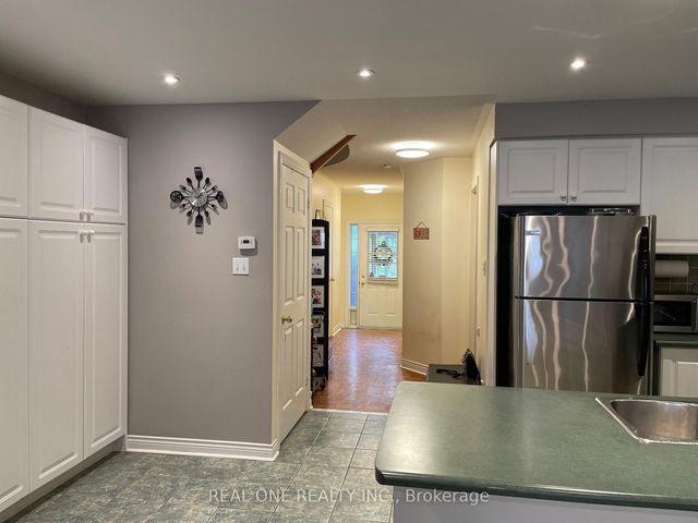 96 Ruby Crescent