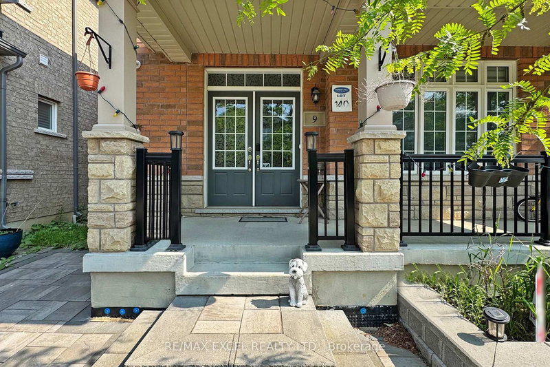 9 Sunnyside Hill Rd, Markham, L6B 0X4 | Image 2