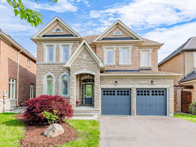 7 Thornhill Ravines Crescent