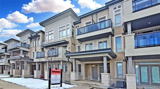 5 - 125 Kayla Crescent