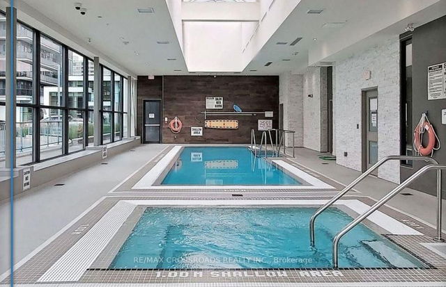 203 - 9618 Yonge Street
