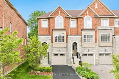 224 Appleton Crt, Newmarket - Central Newmarket