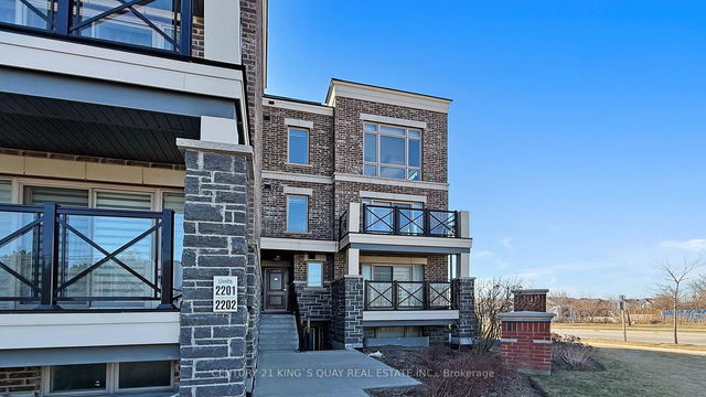 2202 - 10 Westmeath Lane