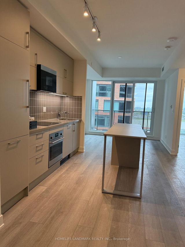 2021 - 56 Andre De Grasse Street
