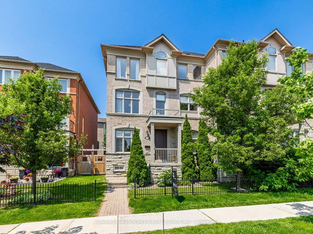 32 Helen Street