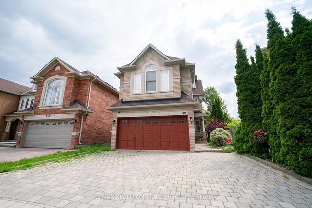 48 Garland Crescent