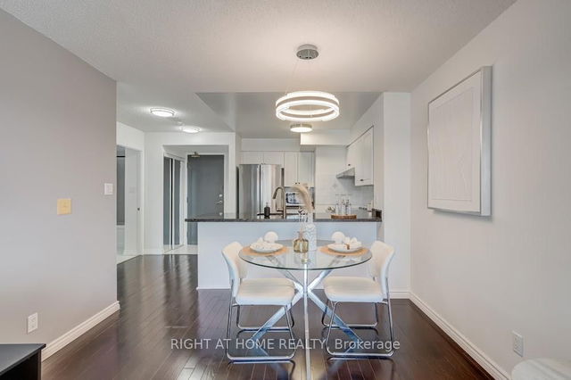 304 - 19 Northern Heights Drive