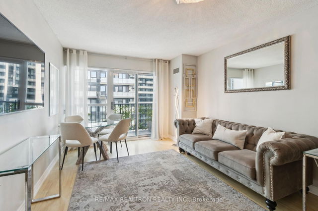 Ph12 - 185 Oneida Crescent