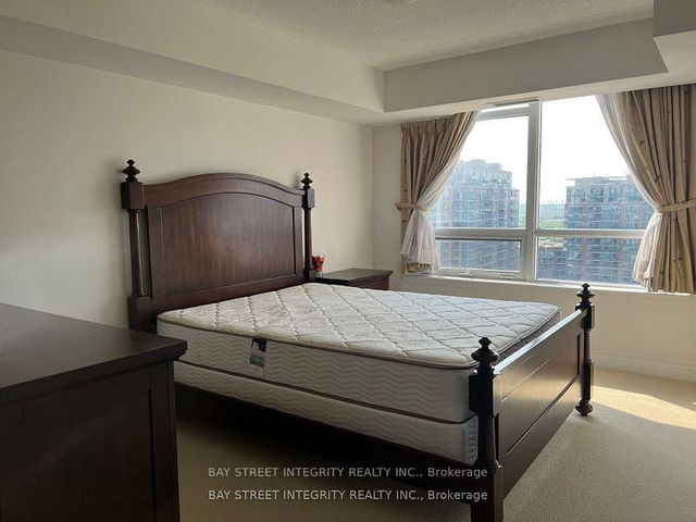 1561 - 23 Cox Boulevard
