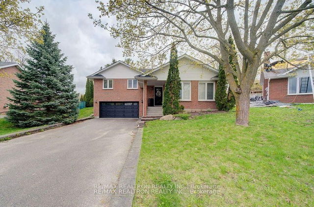 12 Lynn Crescent