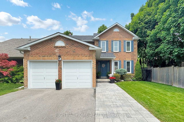 363 CROSSLAND Gate