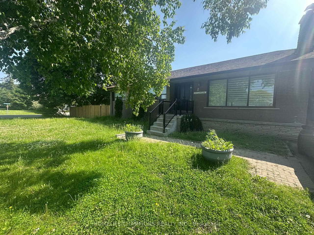 Bsmt - 2 Clemson Crescent