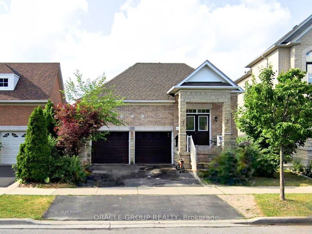 228 Lormel Gate
