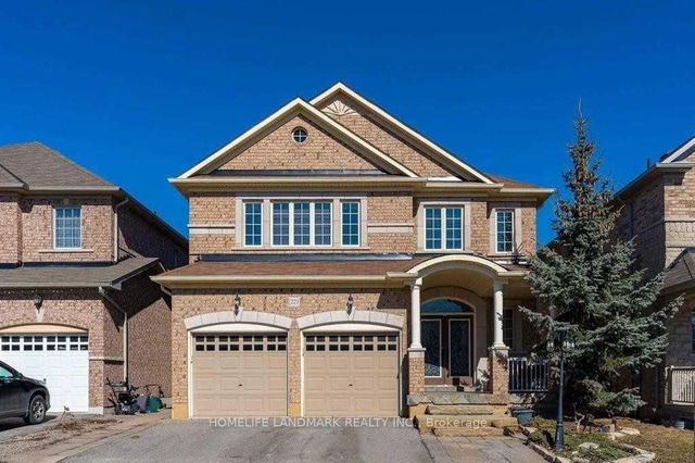 Upper - 221 Tonner Crescent