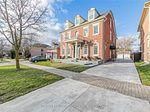 42 Oatlands Crescent