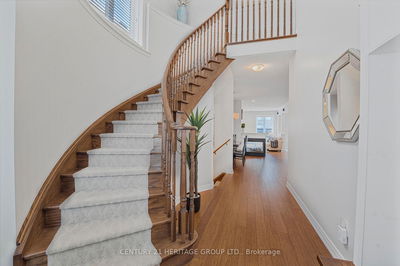 95 Rogers Tr, Bradford West Gwillimbury - Bradford image-0-2