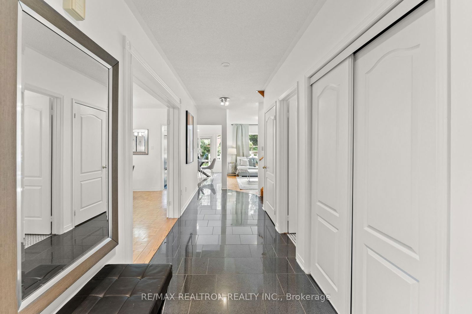 Detached House for sale at 11 Cantertrot Court, Vaughan, Brownridge, L4J 7X7 - MLS: N12218681
