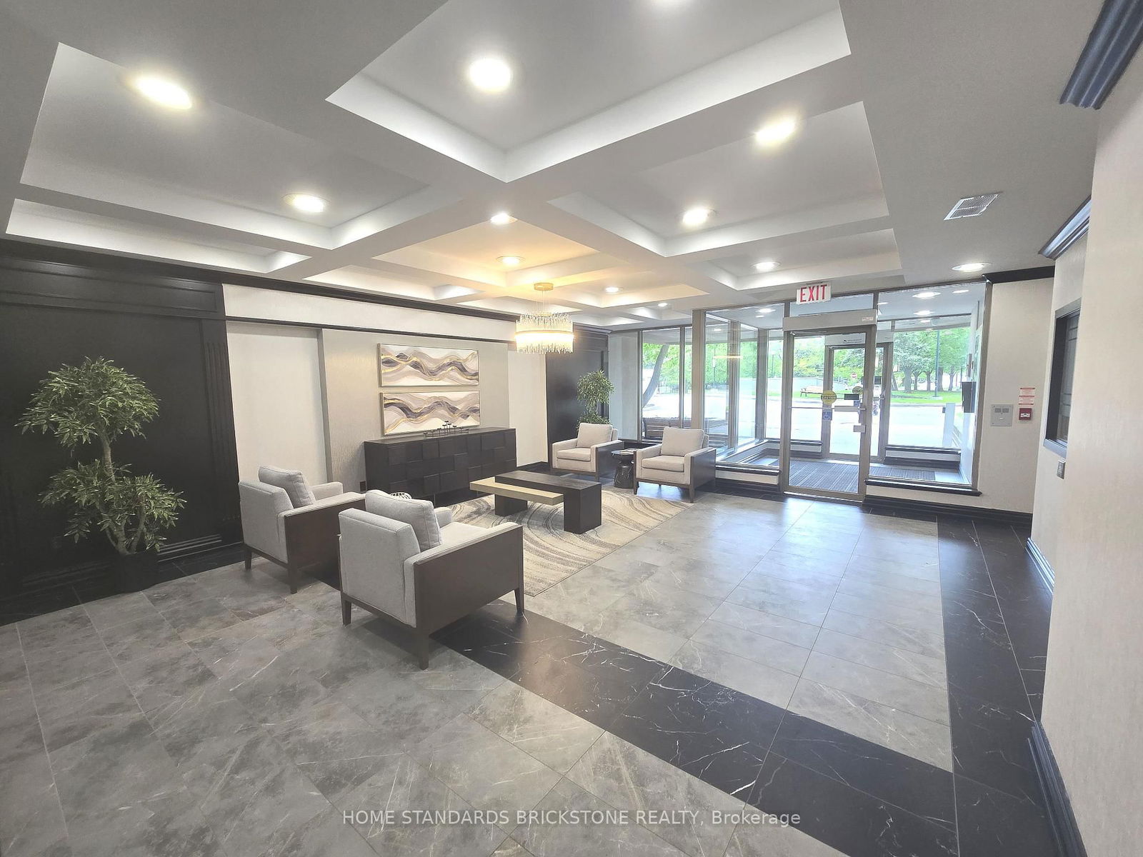 Condo for lease at 805-91 Townsgate Drive, Vaughan, Ontario, L4J 8E8 - Crestwood-Springfarm-Yorkhill - MLS: N12218732