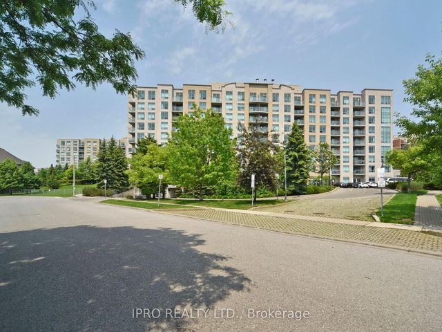 501 - 51 Baffin Court