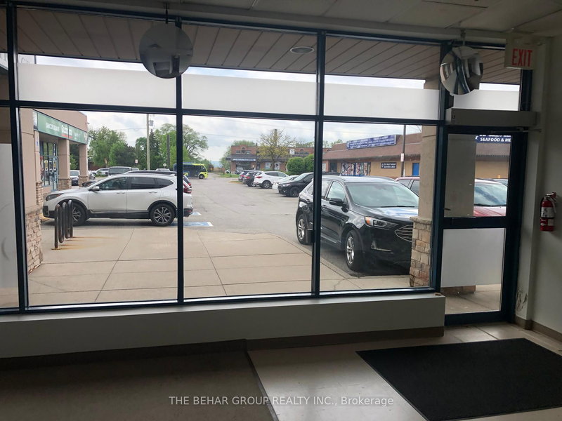 5 - 157 Holland St E, Bradford West Gwillimbury, L3Z 3G8 | Image 3