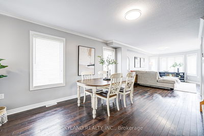 39 Smith St, Bradford West Gwillimbury - Bradford image-0-2