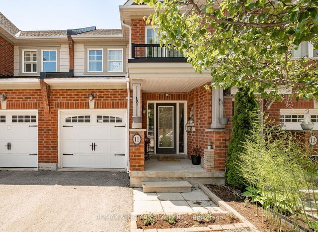 11 Eastwind Drive