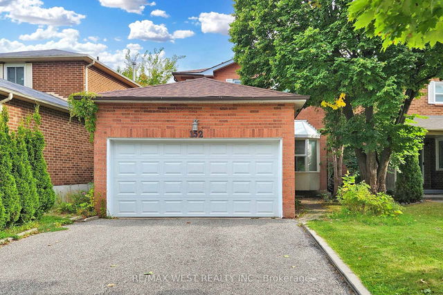 Main & Second Floor - 152 Don Head Village Boulevard