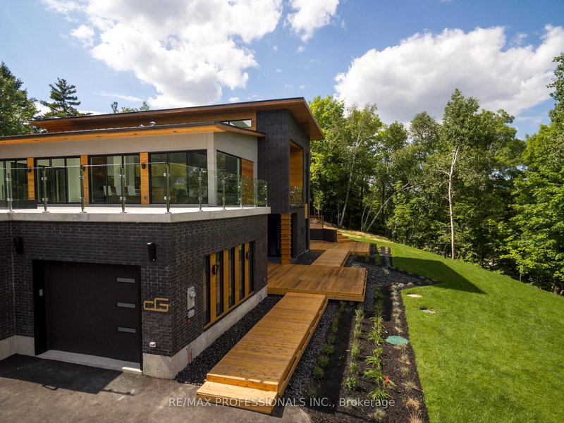 4599 Langstaff Rd, Vaughan, L4L 1X3 | Image 2