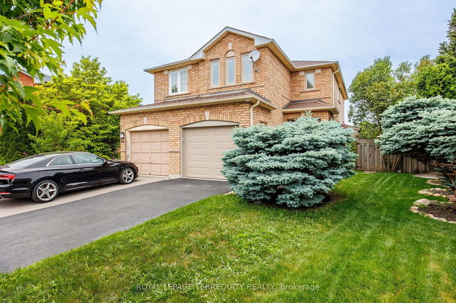 756 Walpole Crescent