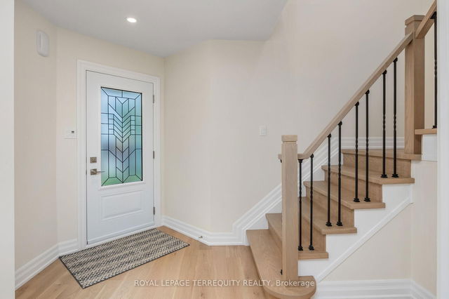 756 Walpole Crescent