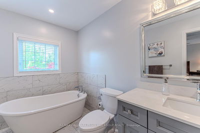 60 Noble Dr, Bradford West Gwillimbury - Bradford image-0-3