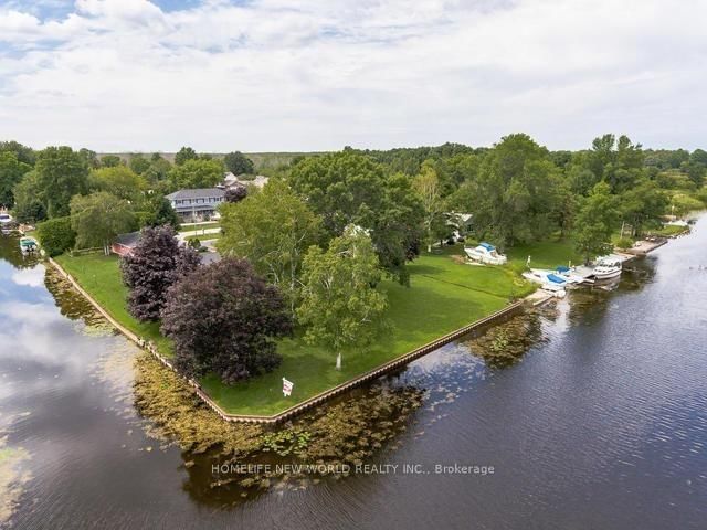 31 Villa Dr, Georgina, L0E 1N0 | Image 2