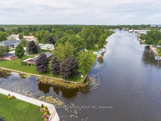 31 Villa Dr, Georgina, L0E 1N0 | Image 3