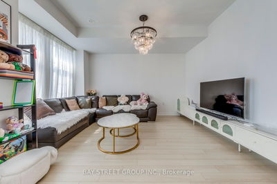 33 Sissons Way, Markham - Cedar Grove image-0-3