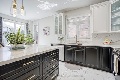173 Blue Dasher Blvd, Bradford West Gwillimbury - Bradford image-0-4