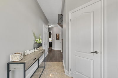 186 Romanelli Cres, Bradford West Gwillimbury - Bradford image-0-3