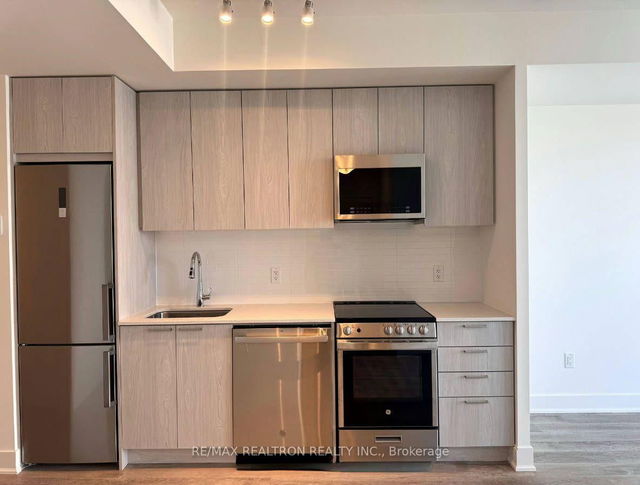 1205 - 185 Deerfield Road