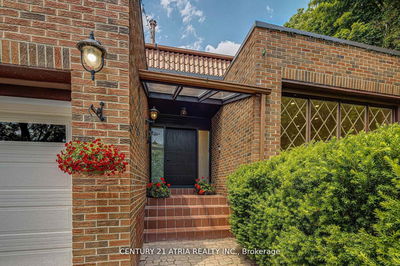 18 Hester Crt, Markham - Royal Orchard image-0-1