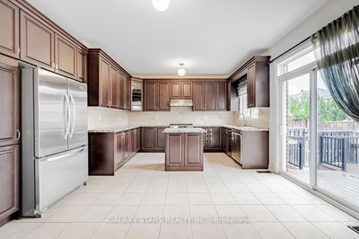 63 Trudeau Dr, Vaughan - Vellore Village image-0-4