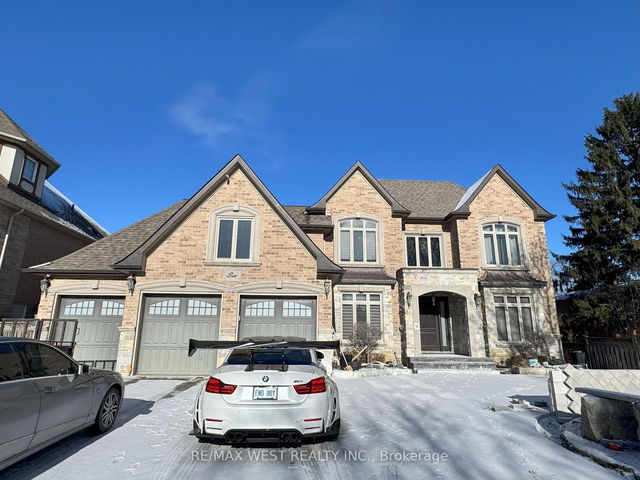6 Josie Drive N