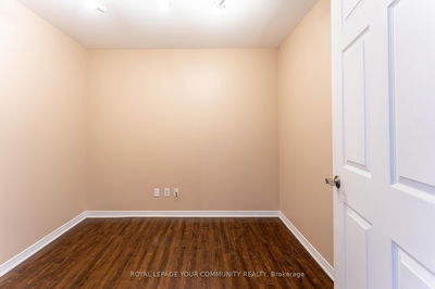 Unit 619 — 1 Maison Parc Crt, Vaughan - Lakeview Estates image-0-4