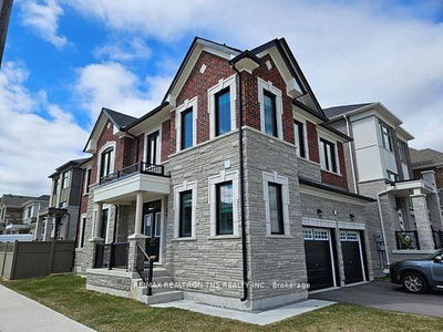 10 Mary Roman Ave, Markham - Victoria Square image-0-2