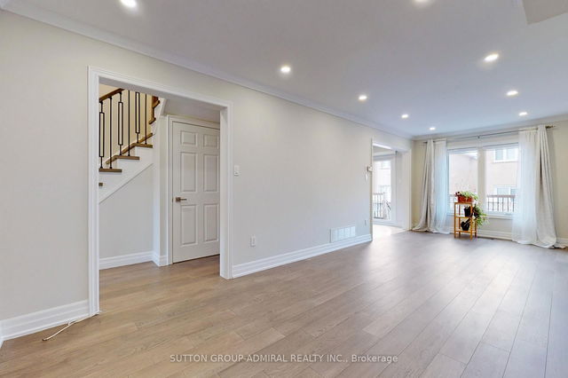 16 Opera Place