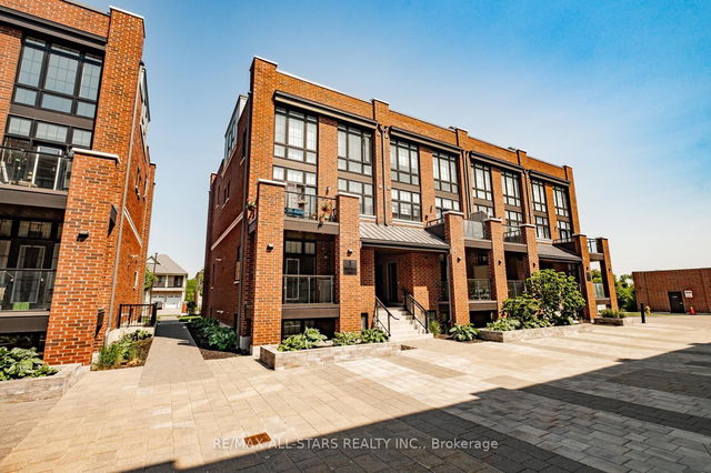 218 - 1 Whitaker Way