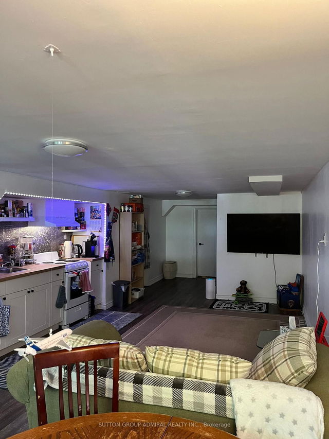 Basement - 318 Avenue Road