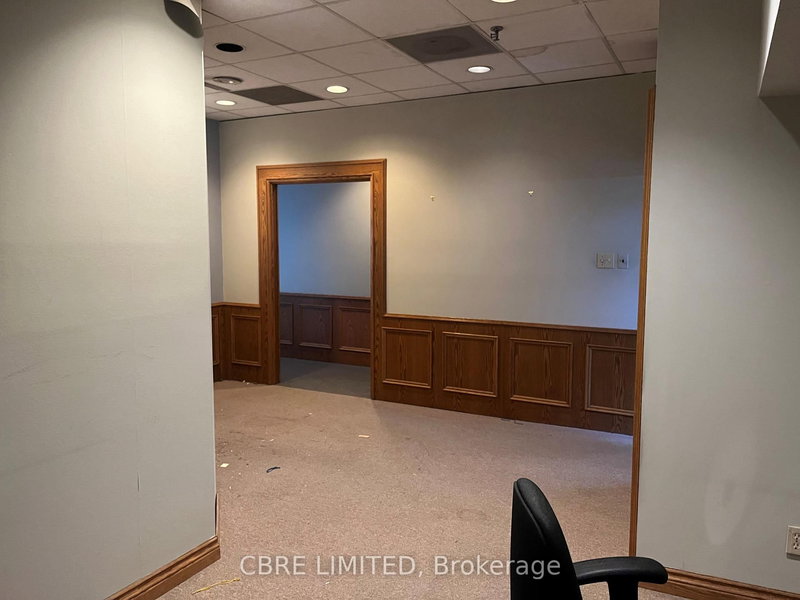 216 - 2900 Steeles Ave, Markham, L3T 4X1 | Image 2